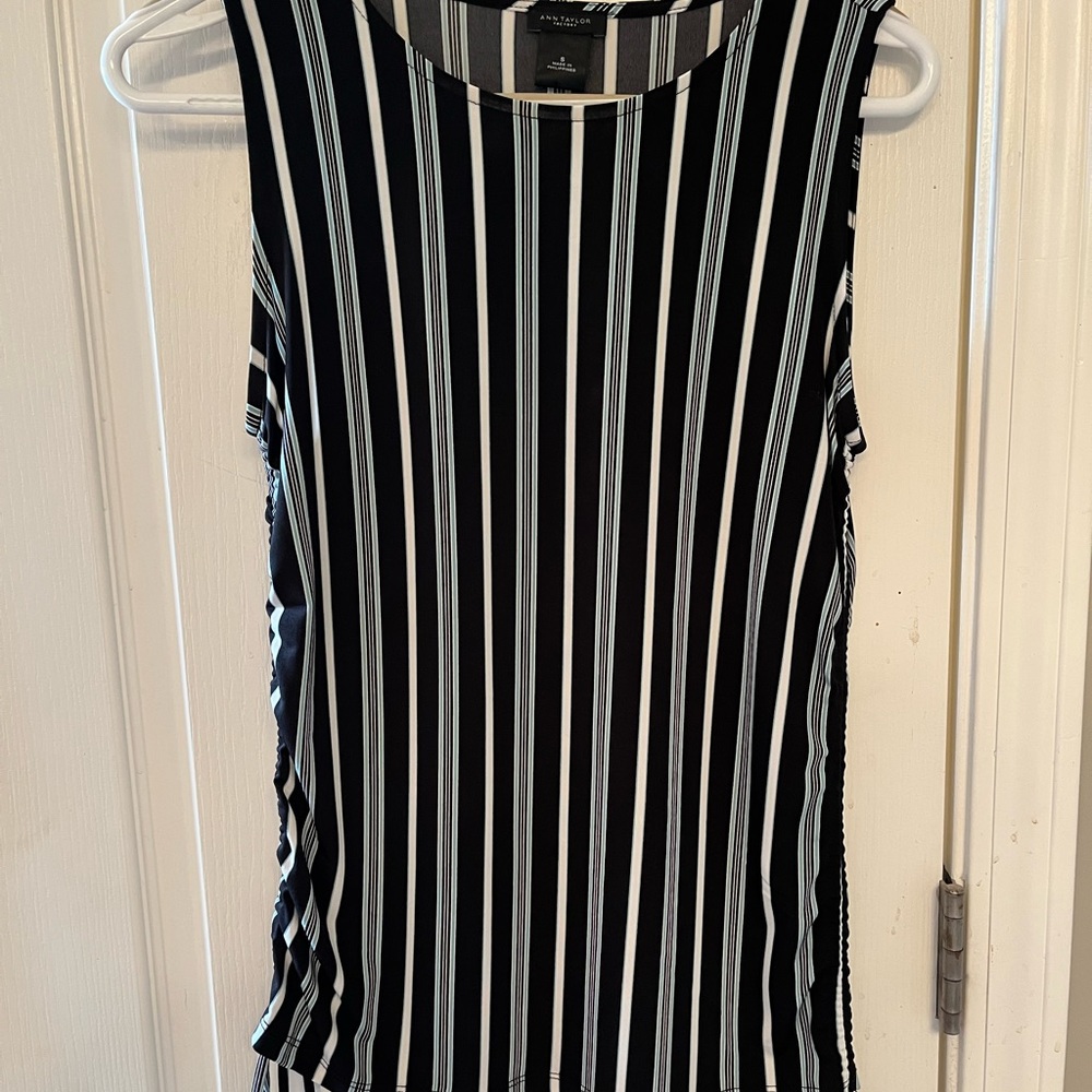 Ann Taylor Factory blue sleeveless shell/tank. Small.